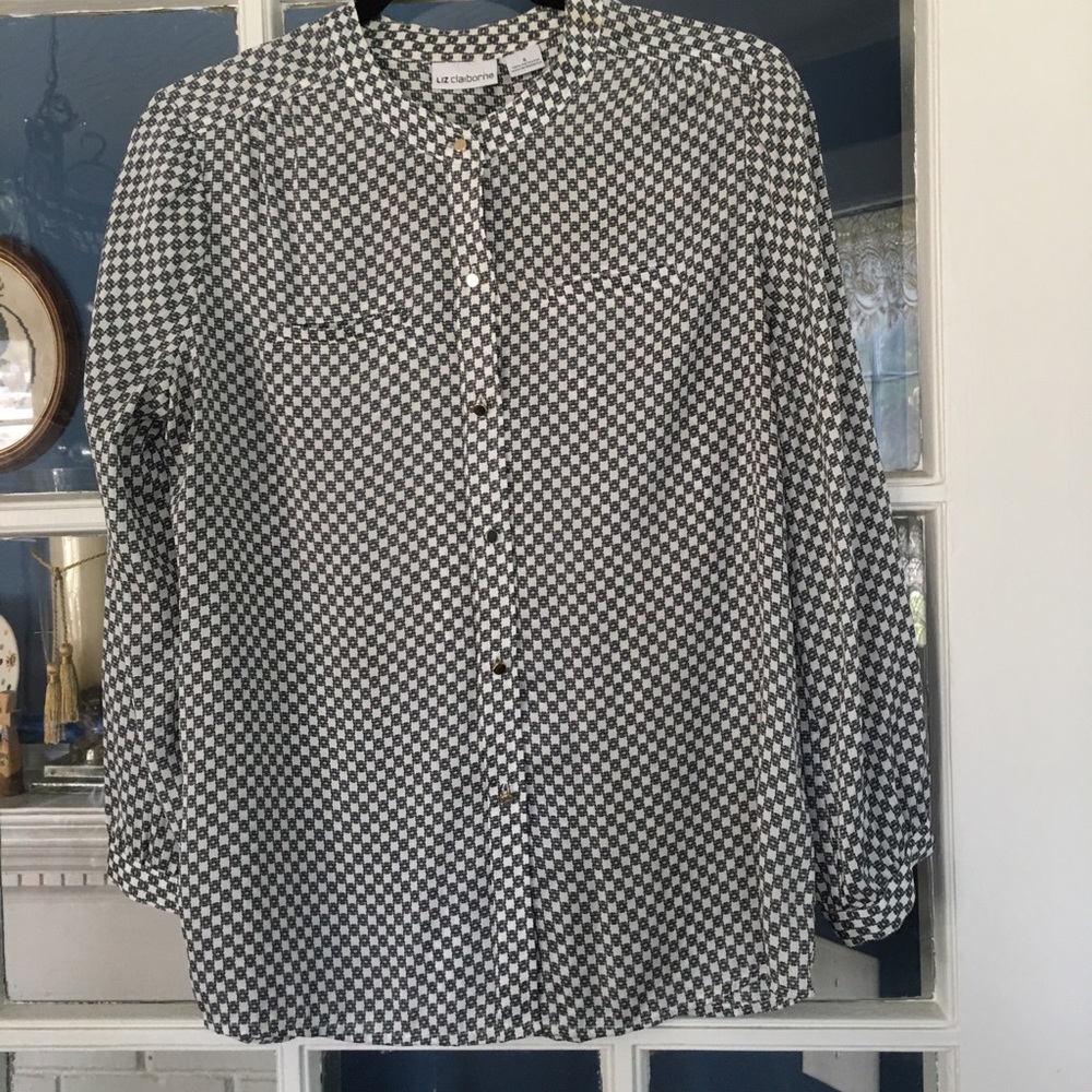EUC Liz Claiborne blouse in size small